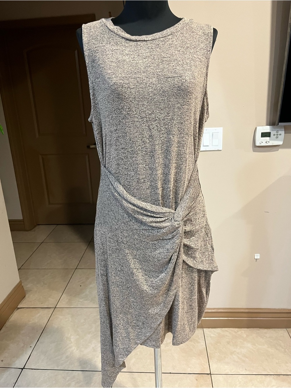 Blu Pepper Taupe Heathered Twist-Detail Midi Dress